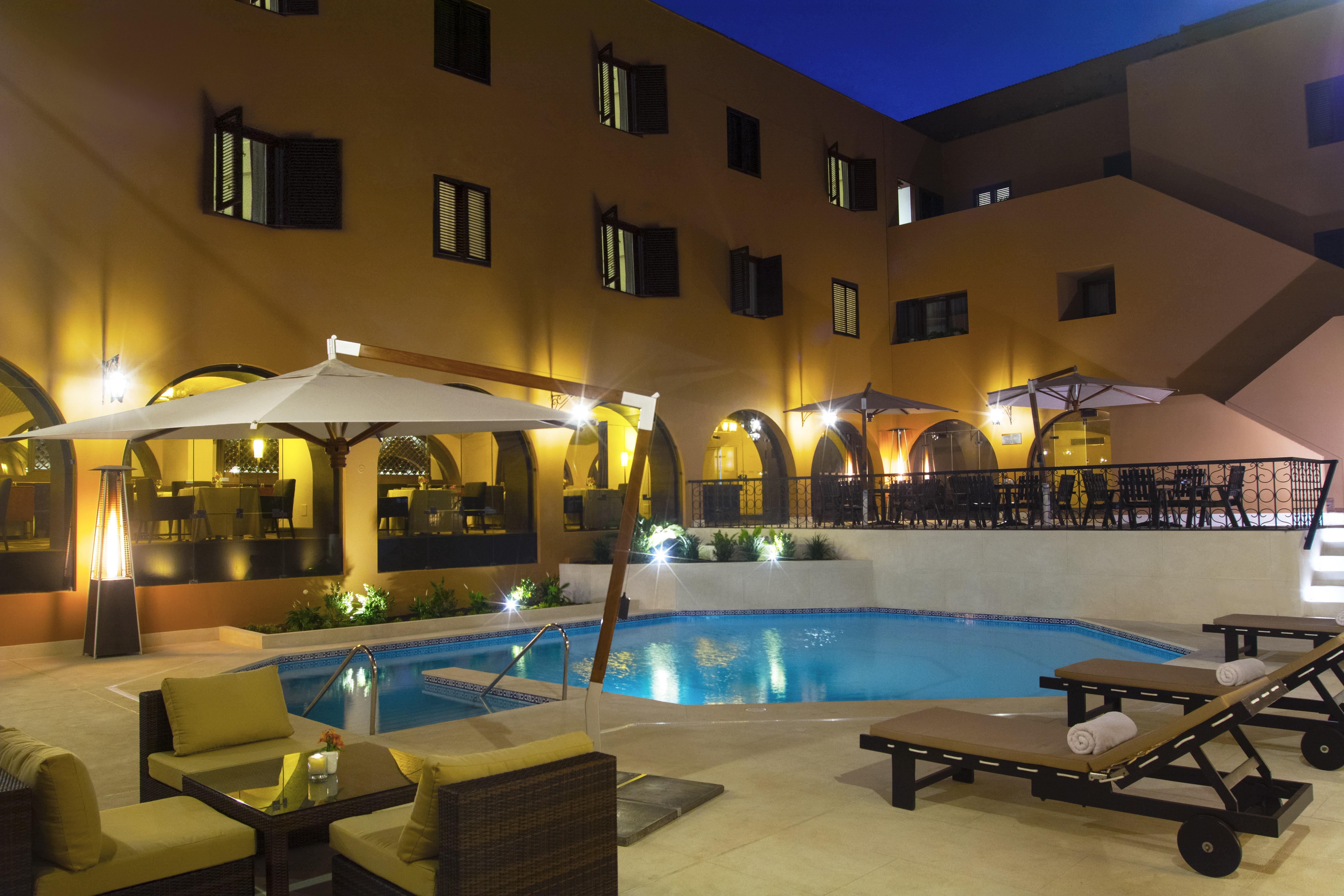 Отель Costa Del Sol Trujillo Centro Экстерьер фото